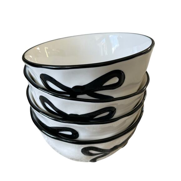 Hand Painted Coquette Black Bow Salad Bowls 6.25in White Ceramic Set of 4 NEW - Picture 4 of 15